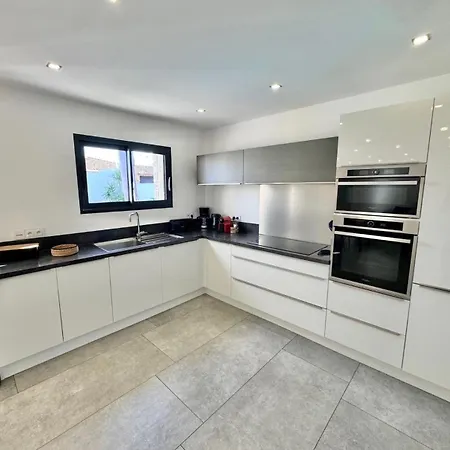 Villa Porto- Vecchio Avec Piscine 8 Pers *