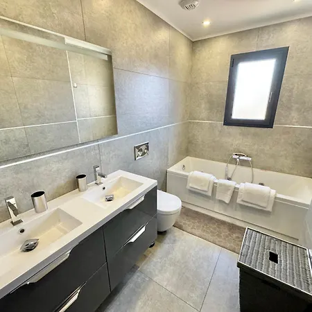 Porto- Vecchio Avec Piscine 8 Pers