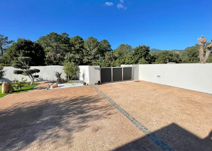 Villa Porto- Vecchio Avec Piscine 8 Pers *